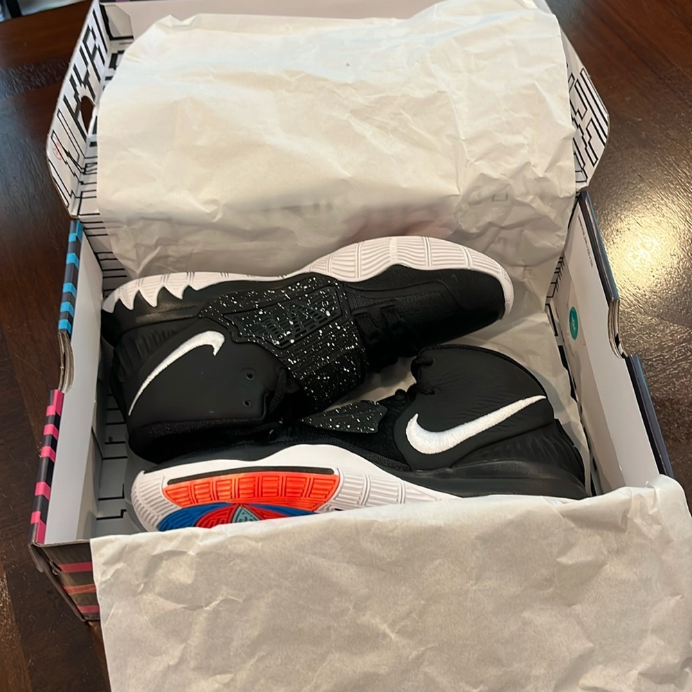 Nike Kyrie 6 Jet Black and White